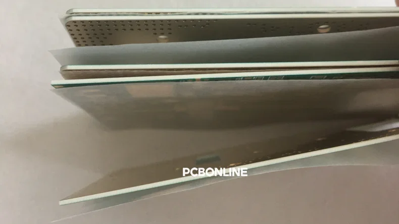 microwave PCB substrate thickness