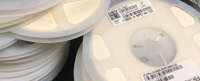 SMD capacitor tape-and-reel